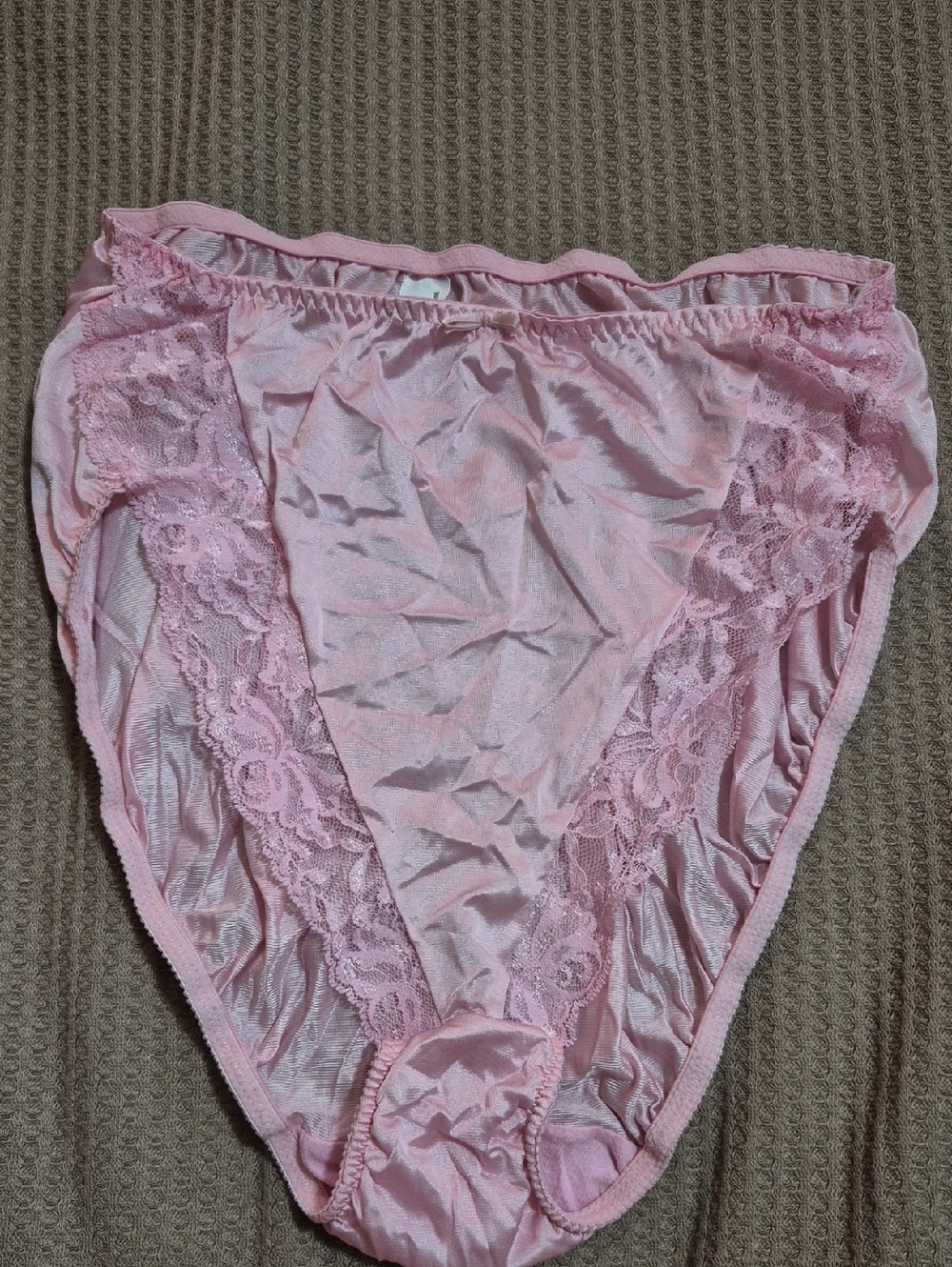 Vintage Jaclyn Smith Size 8 Pink Lace Trim Satin Briefs